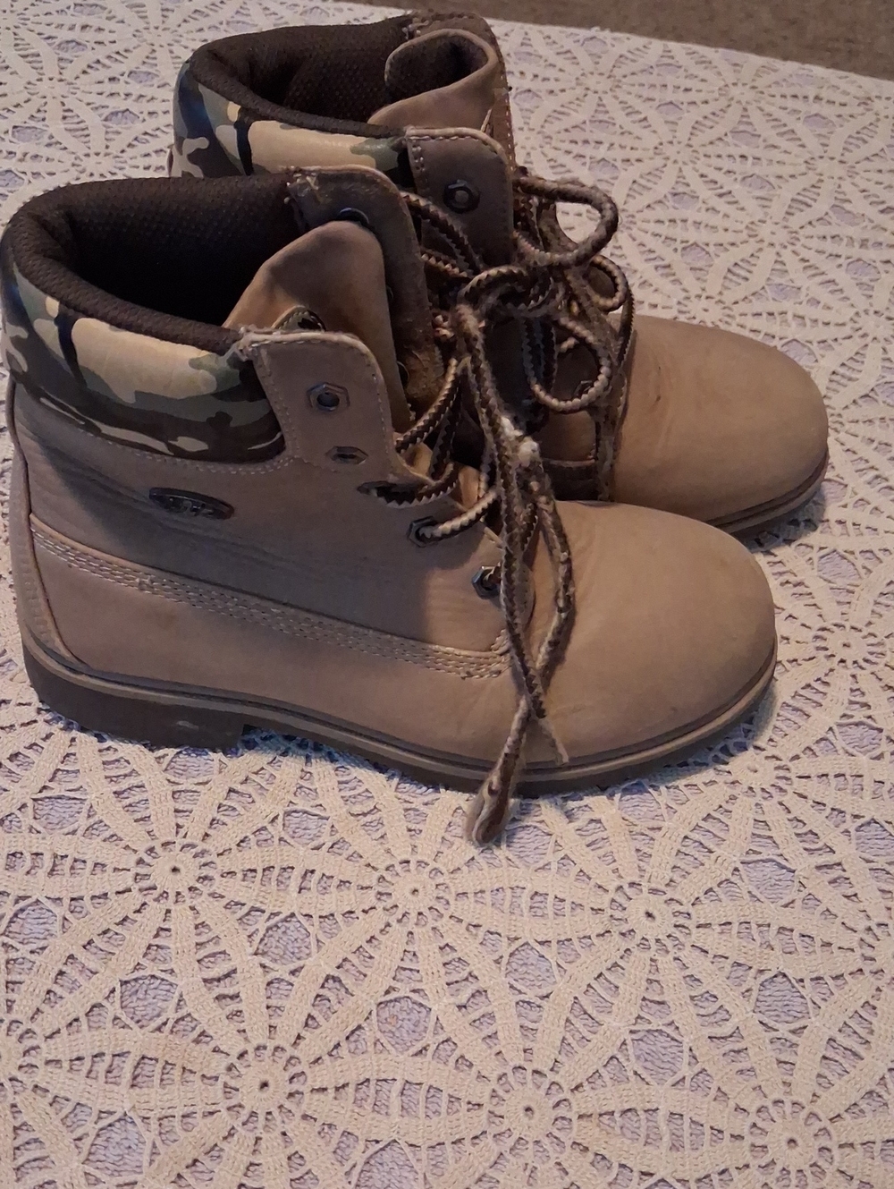 Lugz Kids Tan Lace-Up Boots with Camo Collar